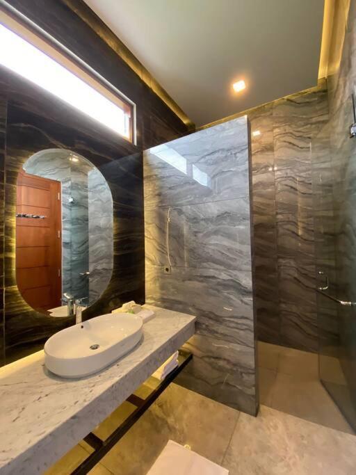 Rumah Teduh Jogja Villa Yogyakarta Kültér fotó