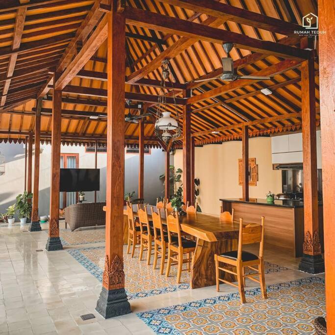 Rumah Teduh Jogja Villa Yogyakarta Kültér fotó